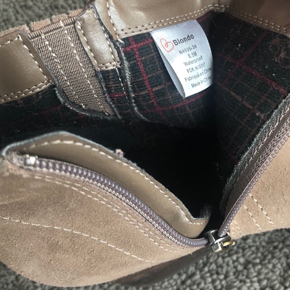 Blondo Waterproof Suede Bootie - Picture 8 of 9